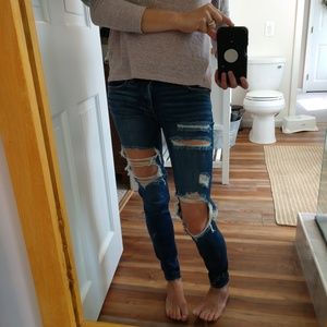 American Eagle Ripped jeans